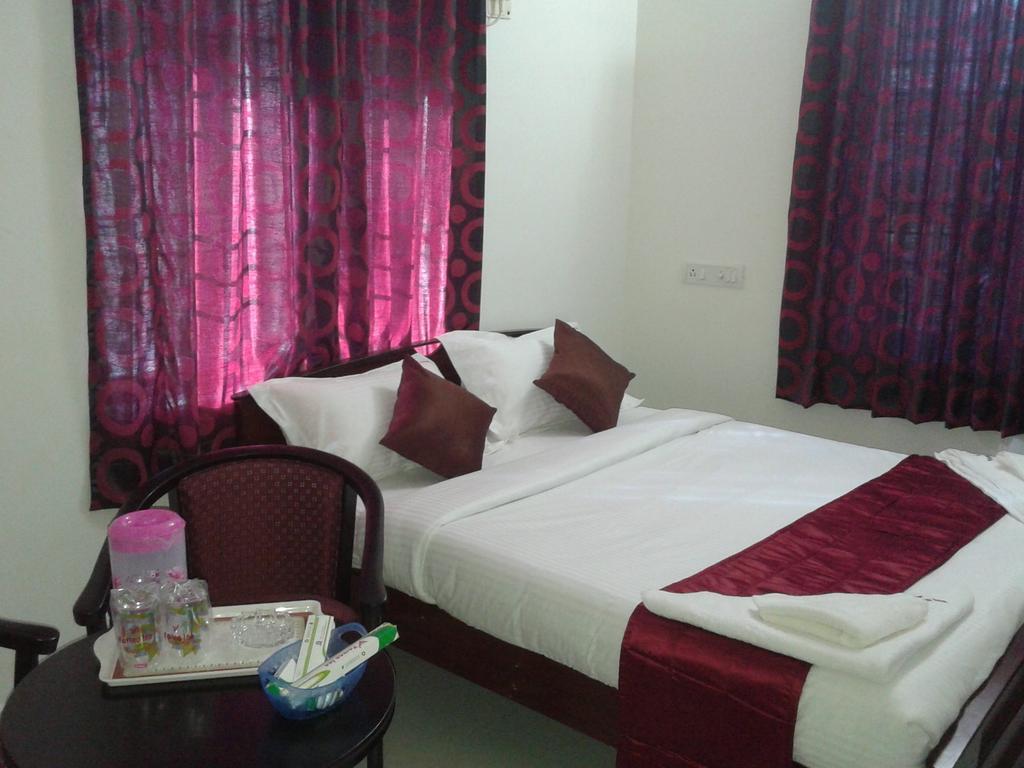 Hotel Yes Way Inn Mahábalípuram Pokoj fotografie